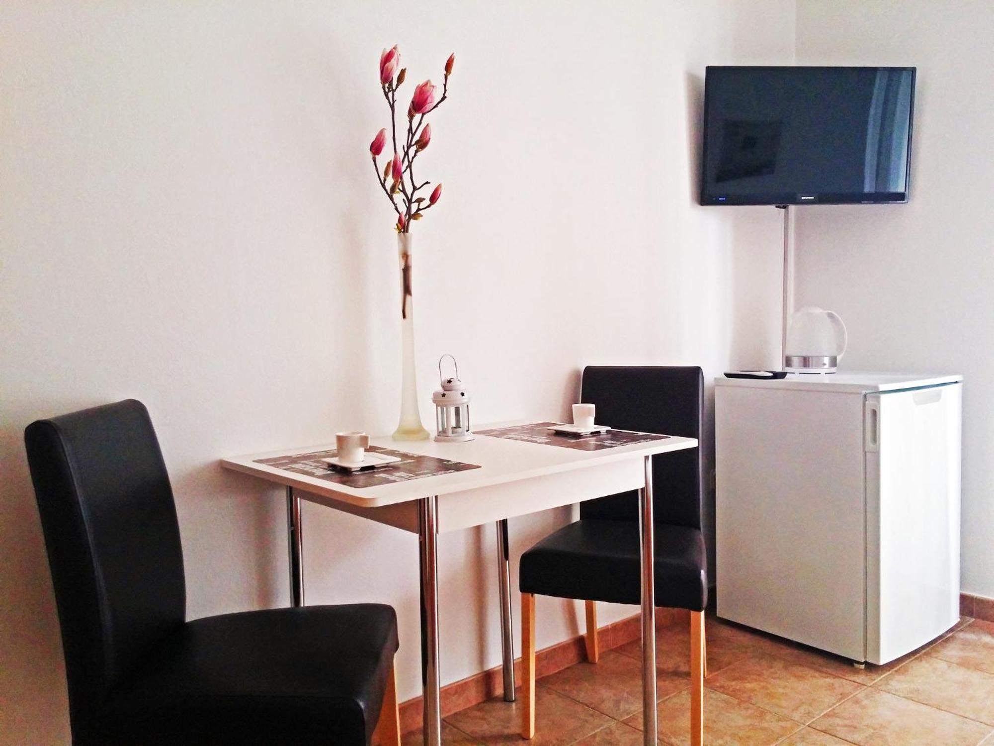 Apartments And Rooms Saric Jadrija Habitación foto