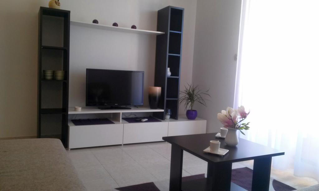 Apartments And Rooms Saric Jadrija Habitación foto